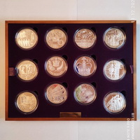 Elizabeth 50 univers set eskiz2