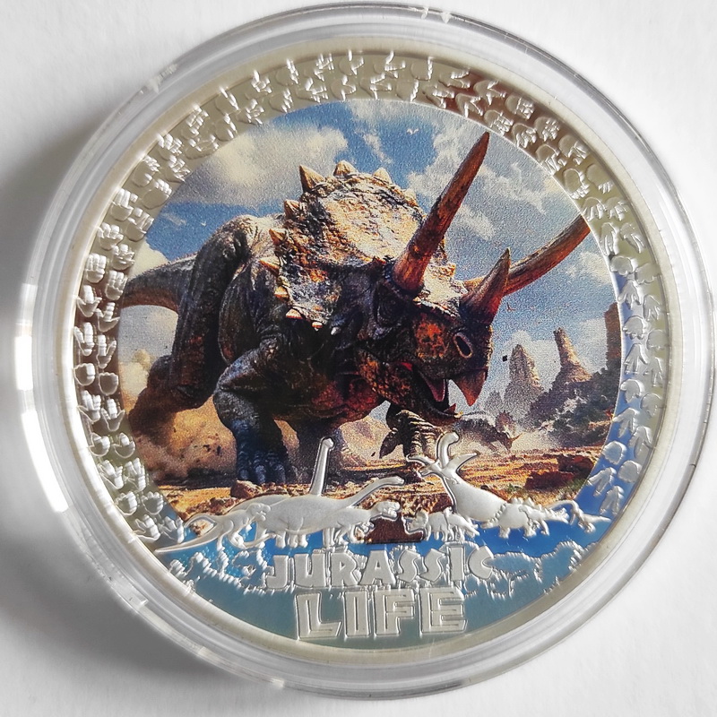 TRICERATOP Jurassic Life 2025 4