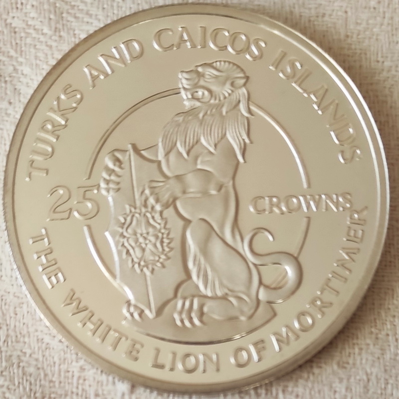 white lion Mortimera 2