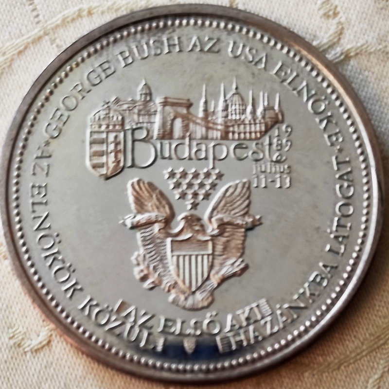 George Bush visit Hungary 2
