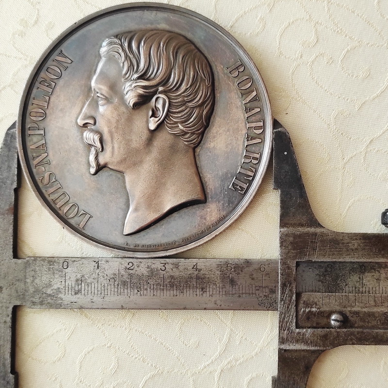 Napoleon III Central argent 8