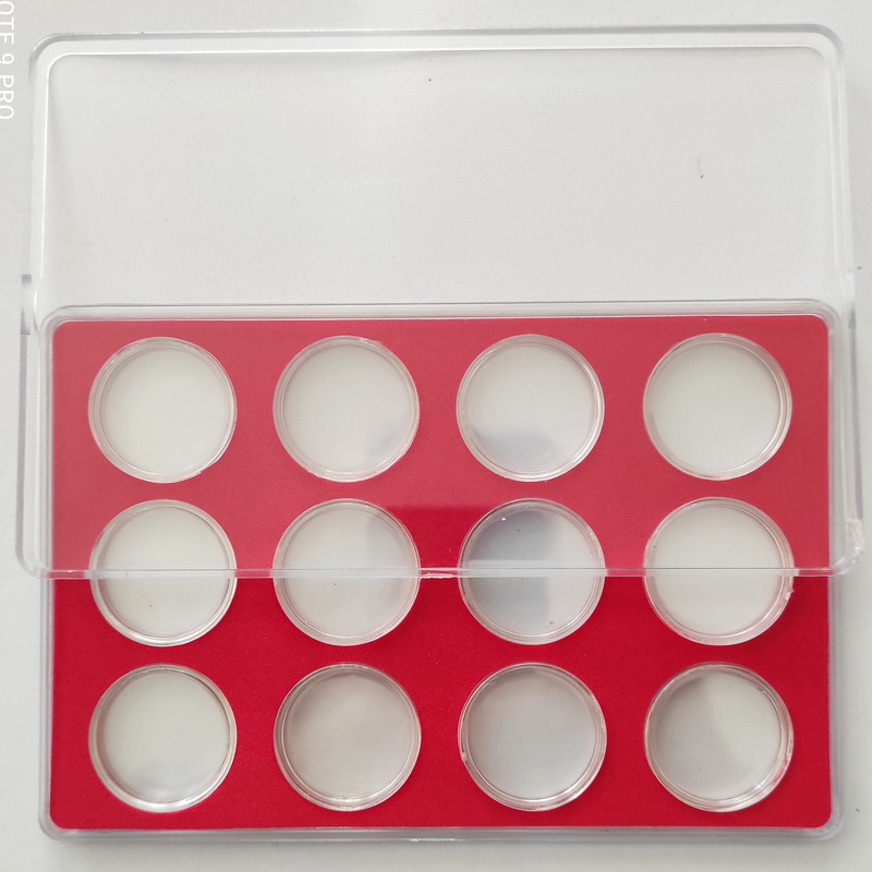 Medium plastik box 16 x 11 12 coins 2