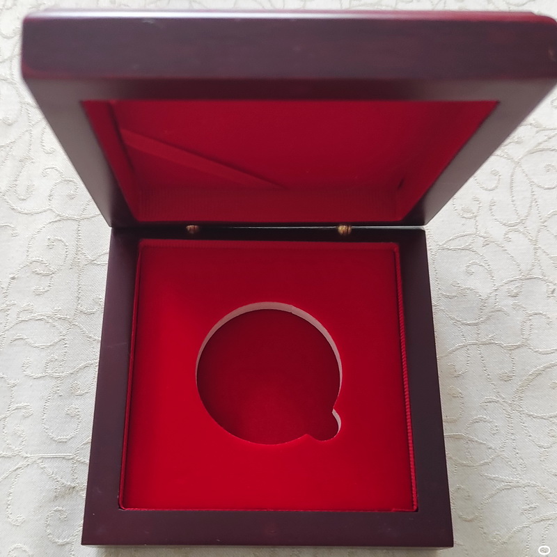 Wooden Box smol 2