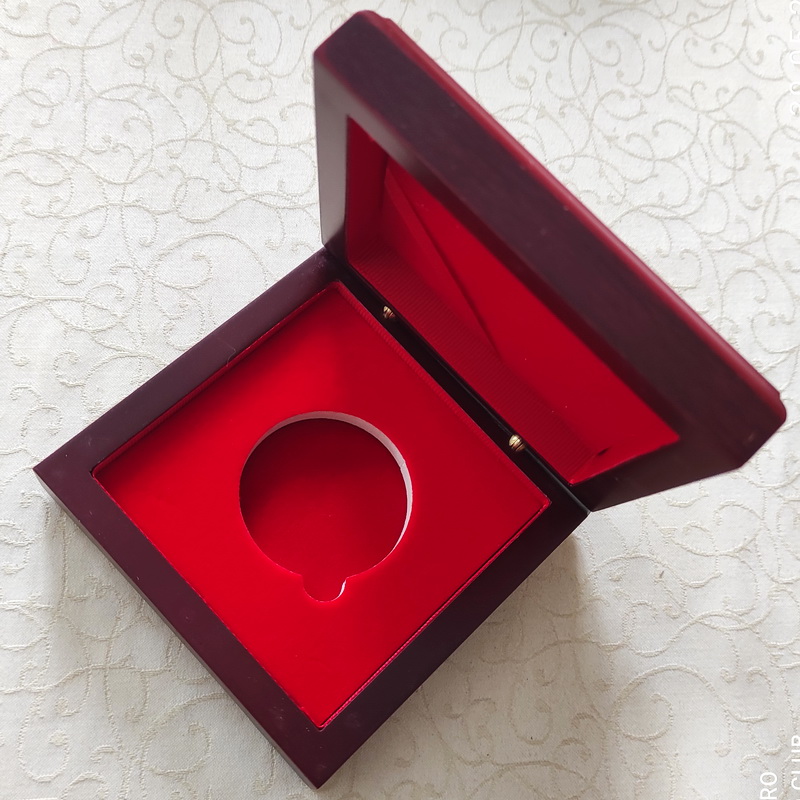 Wooden Box smol 3