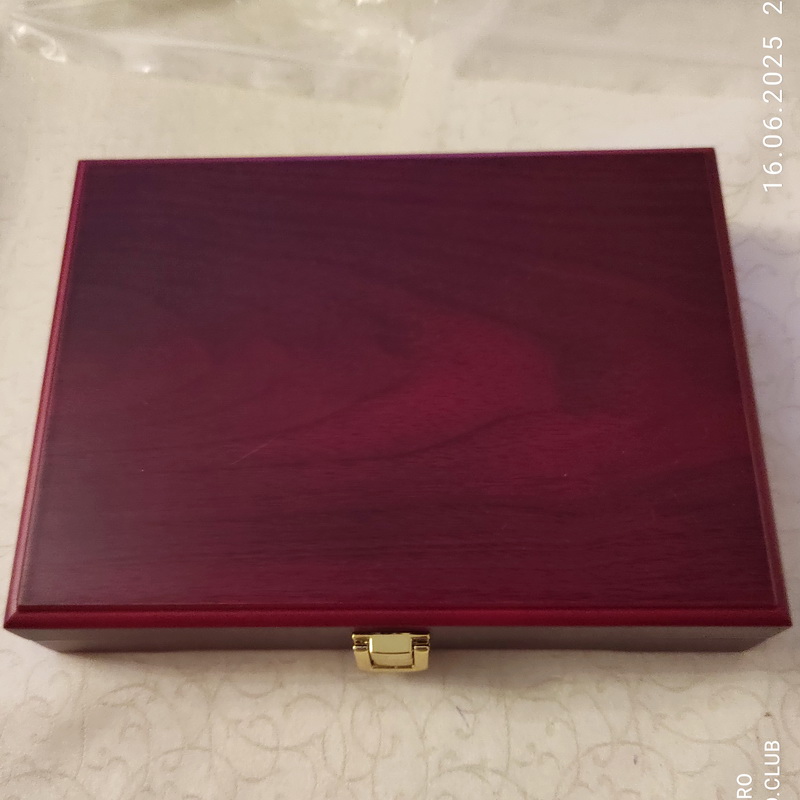 Wooden box medium 20 x 15 2